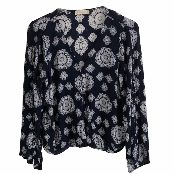 Altar’d State Navy Blue Rayon Flowy Blouse Small - Picture 1 of 9